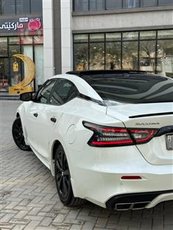 نيسان ماكسيما